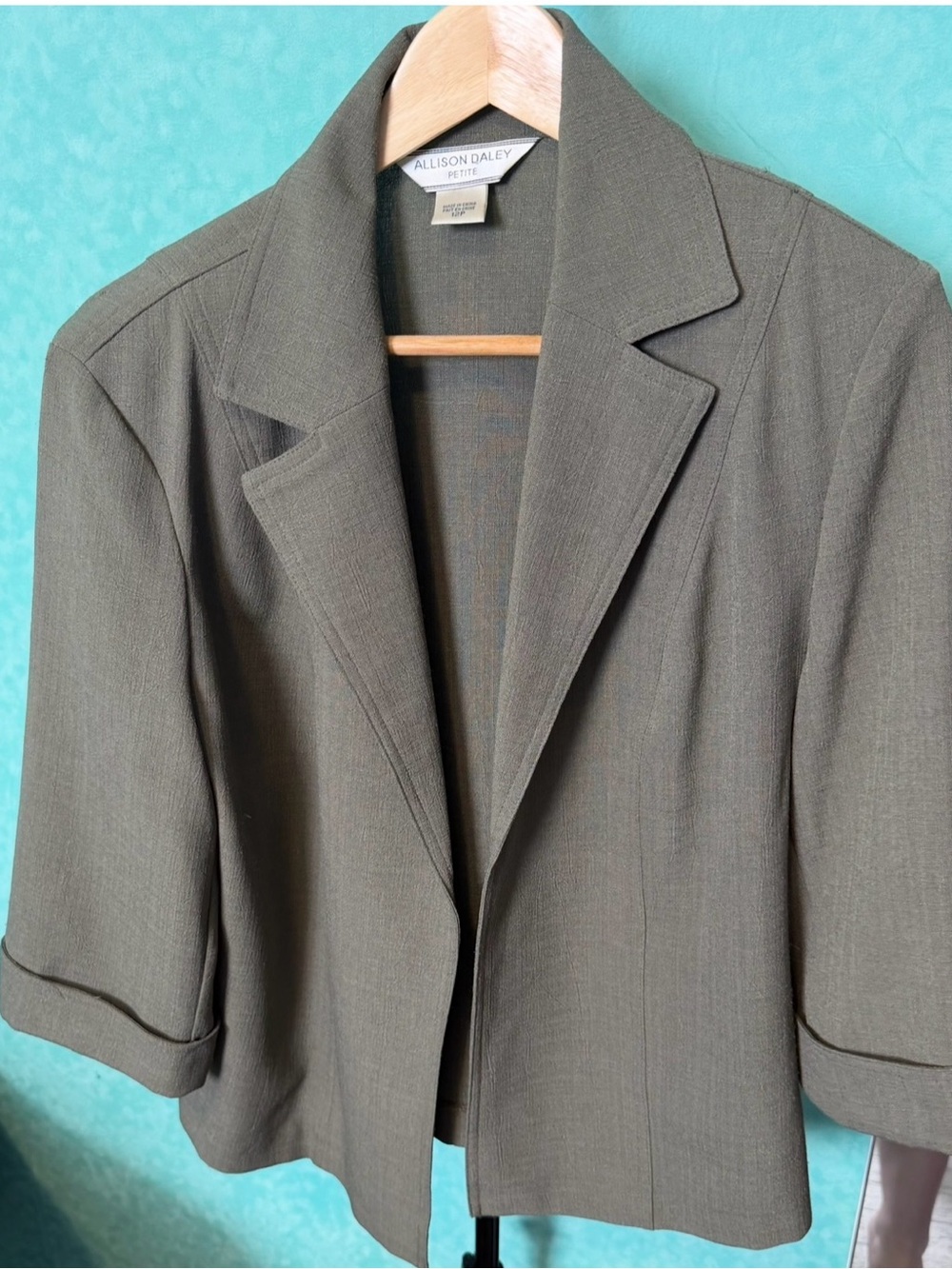 Allison Daley Petite Olive Cropped Notch-Lapel Blazer